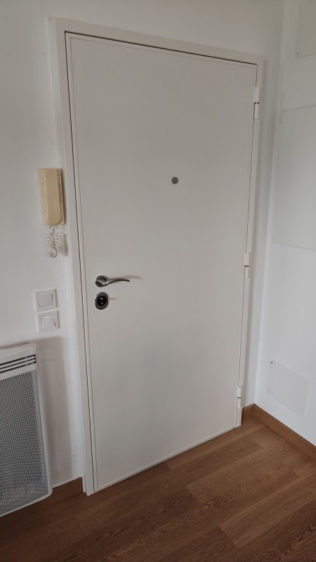 Pose d'une porte blindée à Carqueiranne