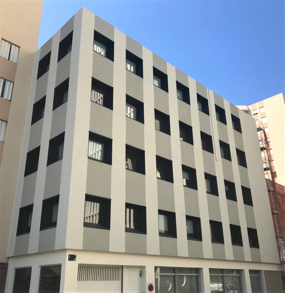 Rénovation ENERGÉTIQUE des fenêtres d'un bâtiment tertiaire à TOULON