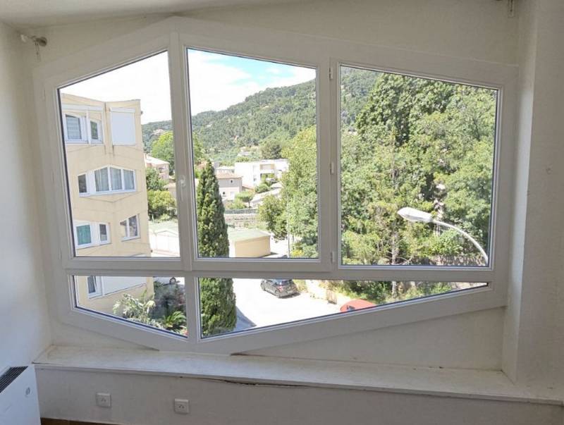 Rénovation de fenêtres PVC sur mesures à LA VALETTE