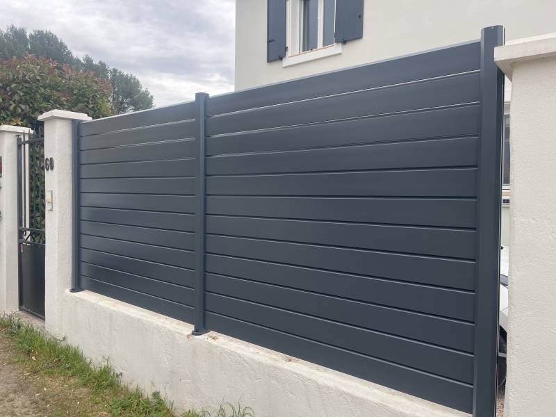 Clôture aluminium, gris anthracite sur Cuers